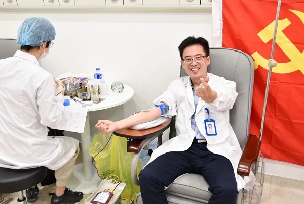 上海阿特蒙醫(yī)院助力無償獻(xiàn)血